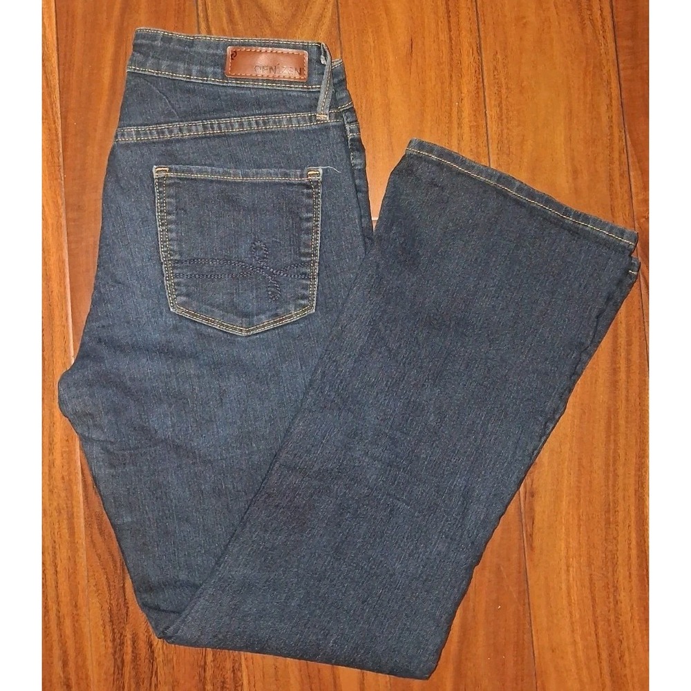 Women's Denizen from Levi's Modern Boot Cut Size 8S